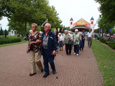 11219708_989442917760876_1304385830801344403_n