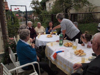 Domjenak u rodnoj kući korisnice Magde Dubovečak